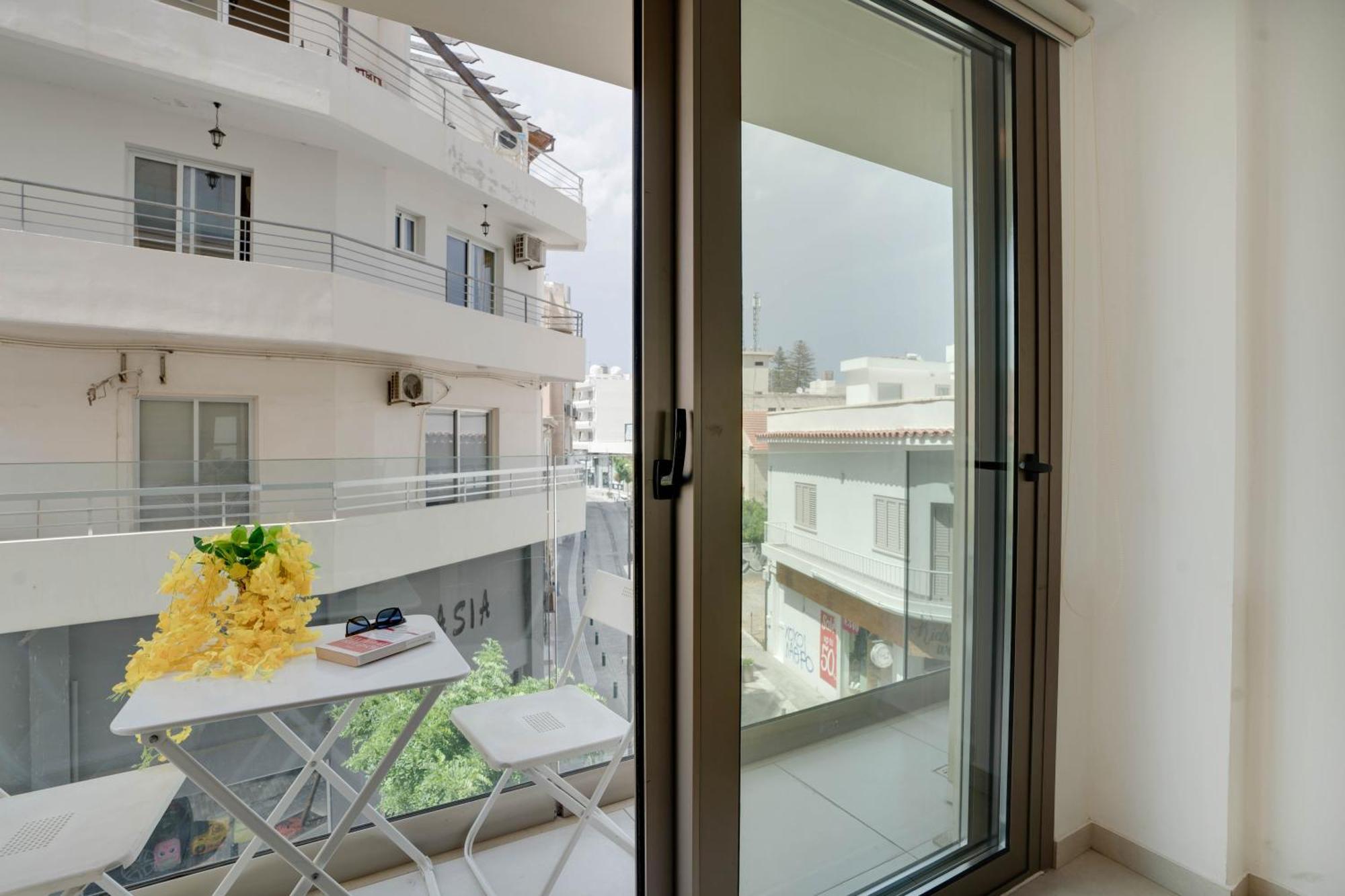 Lemon Paradise City Centre 200M From Beach ラルナカ エクステリア 写真